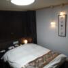 Hotel White City 23(渋谷区/ラブホテル)の写真『501号室 ベッド』by なめろう