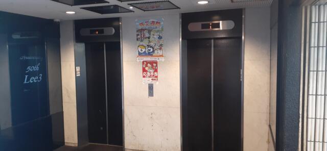 レンタルルーム bloom(ブルーム)(新宿区/ラブホテル)の写真『１階エレベーター』by panchiras