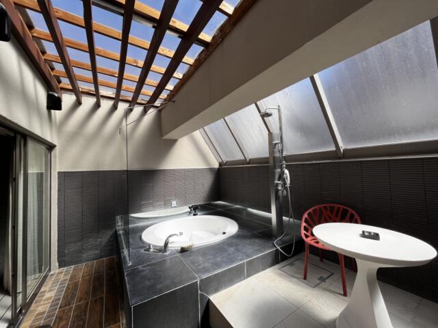 GRAND CHARIOT(グランシャリオ)(新宿区/ラブホテル)の写真『508号室 露天風呂』by ayase