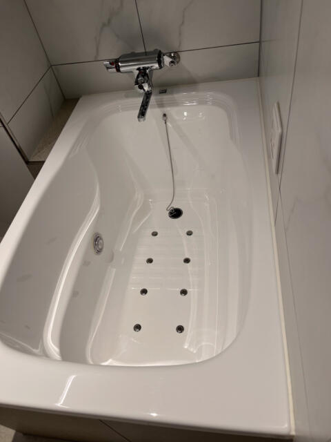HOTEL Blanche（ブランシュ）(渋谷区/ラブホテル)の写真『403号室　浴槽』by INA69