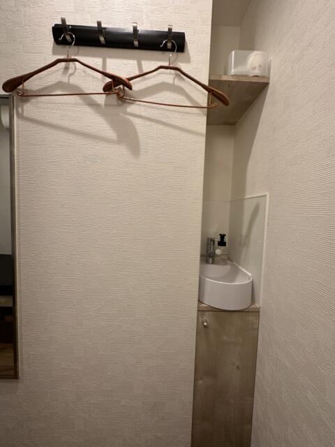 レンタルルーム MK(千代田区/ラブホテル)の写真『806こんな手洗いスペース初めて見た』by 春メン
