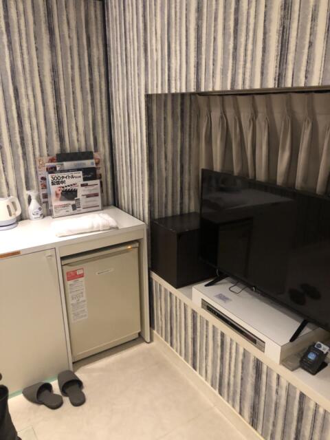 HOTEL SIX（ホテルシックス）(大阪市/ラブホテル)の写真『504号室のテレビ』by カサノヴァTソプラノ
