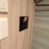 HOTEL OPERA (オペラ)(新宿区/ラブホテル)の写真『501号室　自動発券機から取ったカードキーで解錠。そして室内電灯。』by angler