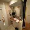HOTEL STELLATE(ステラート)(新宿区/ラブホテル)の写真『502号室、洗面所　左のドアはトイレ』by トマトなす
