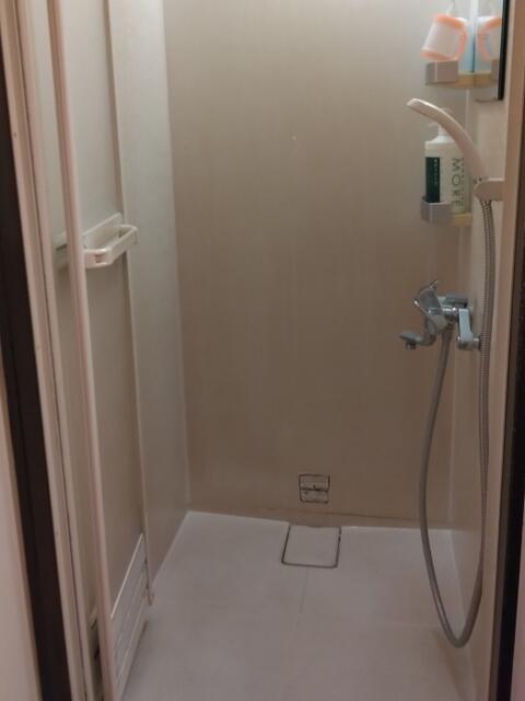 レンタルルーム ROOMS(新宿区/ラブホテル)の写真『2号室 シャワー室』by _Yama