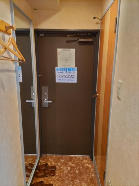 ホテル ムーンパティオ(豊島区/ラブホテル)の写真『758号室　扉』by 性欲全開