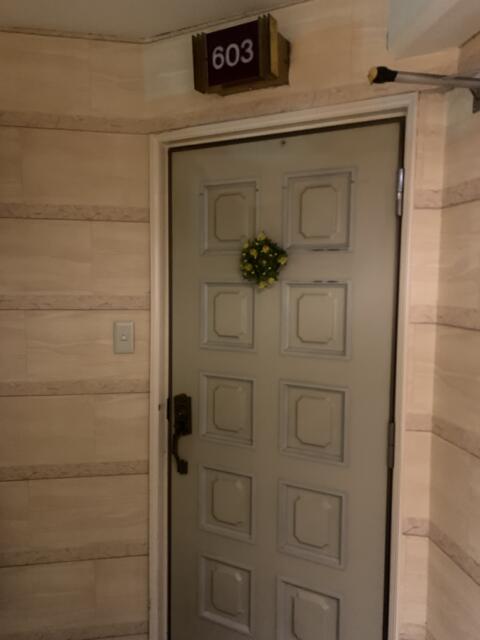 愛麒麟（アイキリン）(大阪市/ラブホテル)の写真『603号室　入り口のドア』by PINK SCORPION