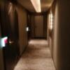 HOTEL ZAFIRO RESORT (サフィロリゾート)(横浜市西区/ラブホテル)の写真『7階廊下、お洒落です。(23,10)』by キジ