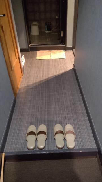 ホテル エル(荒川区/ラブホテル)の写真『301号室、エントランス』by Sparkle