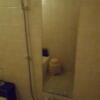 キャメルイン(立川市/ラブホテル)の写真『211号室、シャワーと鏡』by もんが～