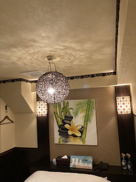 HOTEL COCO BALI（ココバリ）(渋谷区/ラブホテル)の写真『401号室その他備品2』by yamasada5
