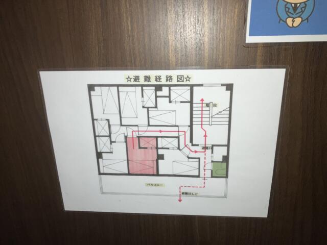 レンタルルーム アプレ(港区/ラブホテル)の写真『405号室　避難経路図』by hireidenton