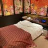 ラピア(新宿区/ラブホテル)の写真『207号室　ベット周辺』by ワーカー