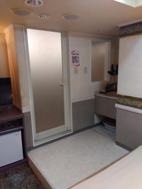 ホテル ムーンパティオ(豊島区/ラブホテル)の写真『1057号室　浴室入口』by 性欲全開