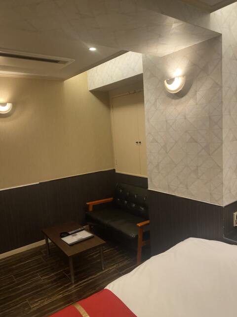 HOTEL CORE 池袋(豊島区/ラブホテル)の写真『302号室(右奥から手前)』by こねほ