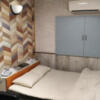 ホテル エル(荒川区/ラブホテル)の写真『202号室 ベッド周辺（４）』by 午前３時のティッシュタイム