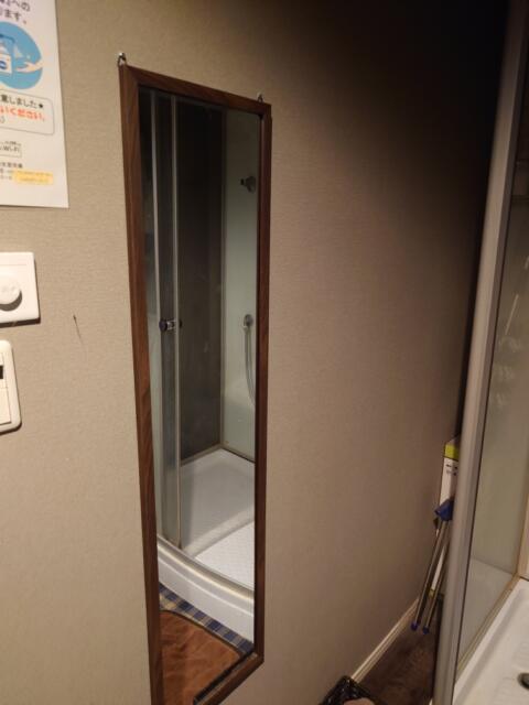 レンタルルーム バラ(荒川区/ラブホテル)の写真『３号室設備(鏡)』by そこそこの人生