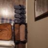 レンタルルーム バラ(荒川区/ラブホテル)の写真『３号室備品タオル、スリッパ』by そこそこの人生