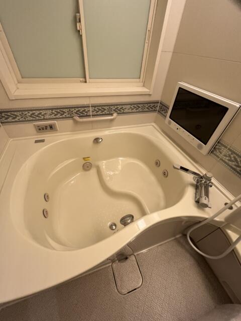セピア アネックス(焼津市/ラブホテル)の写真『401号室　浴槽』by ま〜も〜る〜