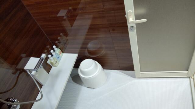 ニューポート(立川市/ラブホテル)の写真『301号室、洗い場です。(23,10)』by キジ