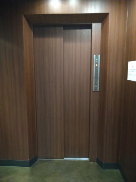 AUGUSTA DUO(アウグスタ デュオ)(台東区/ラブホテル)の写真『１階エレベーター前』by なめろう