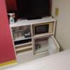 AUGUSTA DUO(アウグスタ デュオ)(台東区/ラブホテル)の写真『31号室 テレビ。下に食器類、電子レンジ、冷蔵庫』by なめろう