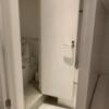 レンタルルーム ASTRO(港区/ラブホテル)の写真『201、左手側に向かったトイレのドア。開かれていましたね。』by ゆうじい