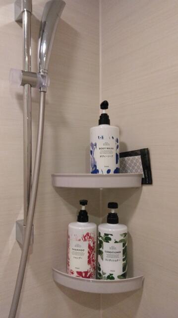 HOTEL UNO(ウノ)(川口市/ラブホテル)の写真『502号室 シャワー室アメニティ』by _Yama