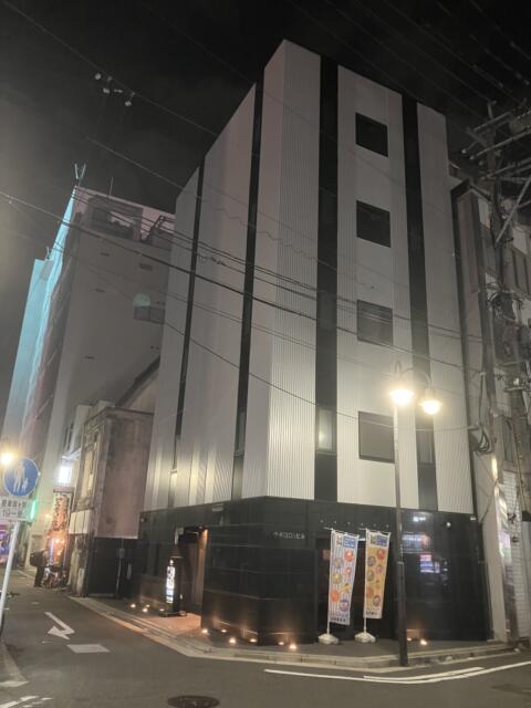 A-ONE(福岡市博多区/ラブホテル)の写真『夜の外観』by hireidenton