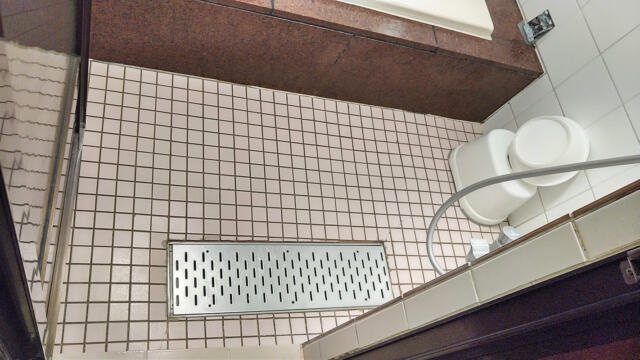 ホテル 貮番館(墨田区/ラブホテル)の写真『502号室 バスルーム洗い場（１）』by 午前３時のティッシュタイム
