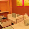 HOTEL SARA 錦糸町(墨田区/ラブホテル)の写真『207号室 ベッド周辺（２）』by 午前３時のティッシュタイム