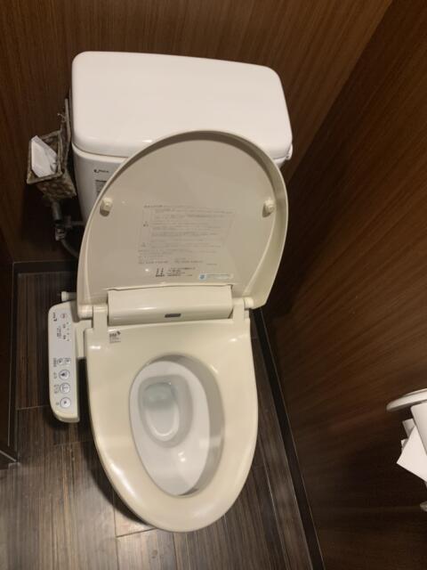 ホテル ピュア・アジアン(墨田区/ラブホテル)の写真『604号室　トイレ（蓋オープン時）』by 東京都