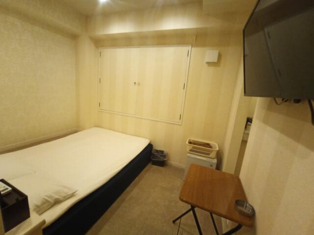 Hotel totolo（トトロ）(豊島区/ラブホテル)の写真『203号室　ベッドルーム①』by タンスにゴンゴン