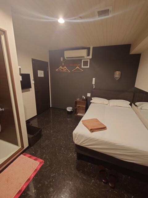 CARM HOTEL（カームホテル）(荒川区/ラブホテル)の写真『802号室部屋全体』by そこそこの人生