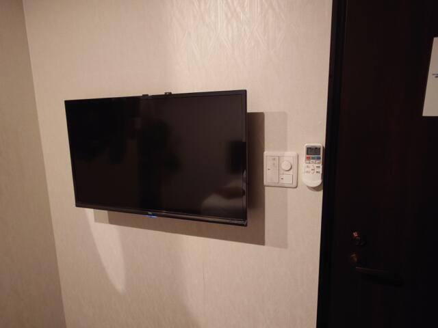 CARM HOTEL（カームホテル）(荒川区/ラブホテル)の写真『802号室テレビ』by そこそこの人生