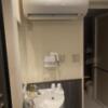 HOTEL Chelsea（チェルシー）(新宿区/ラブホテル)の写真『401号室　エアコン&amp;洗面台』by たんげ8008