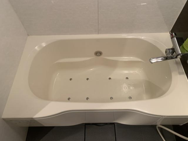 ホテル ピュア・アジアン(墨田区/ラブホテル)の写真『604号室　浴室バスタブ』by 東京都
