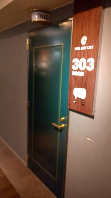 WILL BAY CITY KASAI（ウィルベイシティ葛西店)(江戸川区/ラブホテル)の写真『303号室、入口です。(23,11)』by キジ
