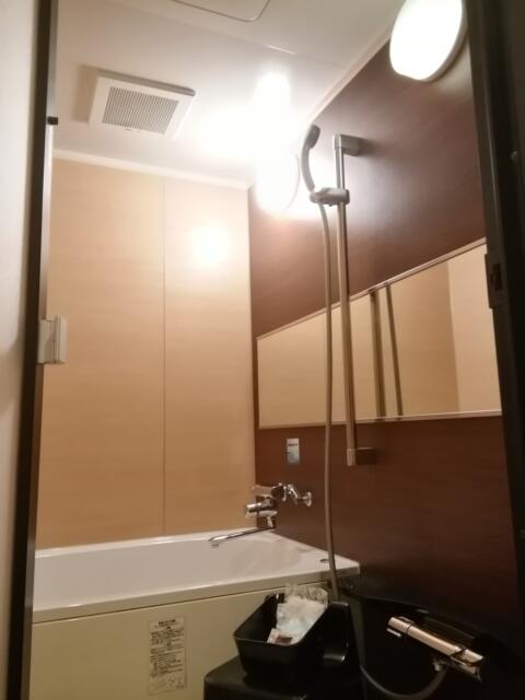 WILL BAY CITY KASAI（ウィルベイシティ葛西店)(江戸川区/ラブホテル)の写真『303号室、浴室壁紙リニューアルしてます。(23,11)』by キジ
