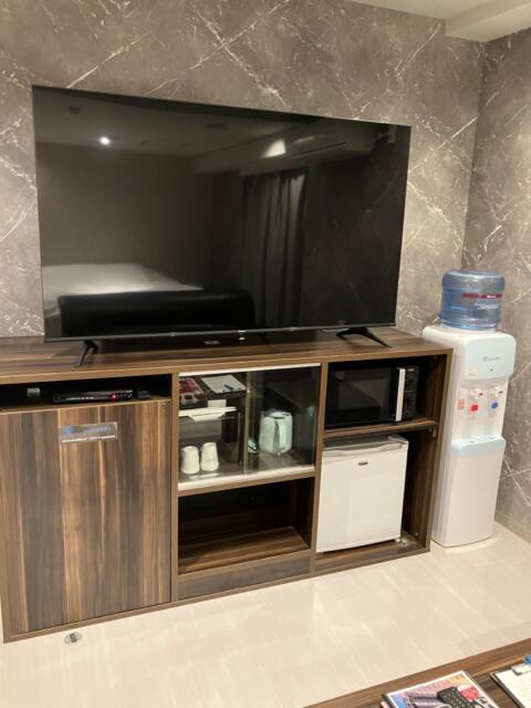 HOTEL GRANDE(川口市/ラブホテル)の写真『206号室（６）大型テレビ等』by サトナカ