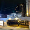 神戸チャペルスイート(神戸市中央区/ラブホテル)の写真『夜の駐車場入り口』by INA69