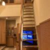 ホテル アシーナ(千葉市花見川区/ラブホテル)の写真『407 階段先にサウナ室のドア』by festa9
