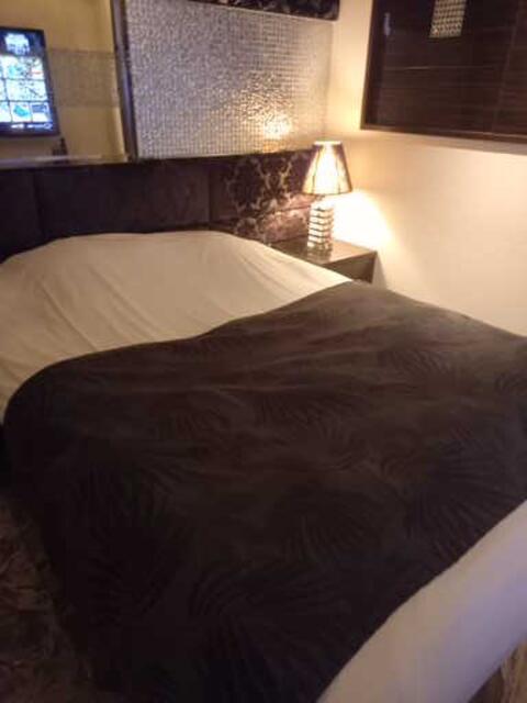 ホテル PASHA RESORT(パシャリゾート)(新宿区/ラブホテル)の写真『506号室ベッド』by クロマグロ