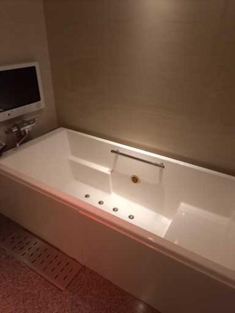 ホテル PASHA RESORT(パシャリゾート)(新宿区/ラブホテル)の写真『506号室浴室』by クロマグロ
