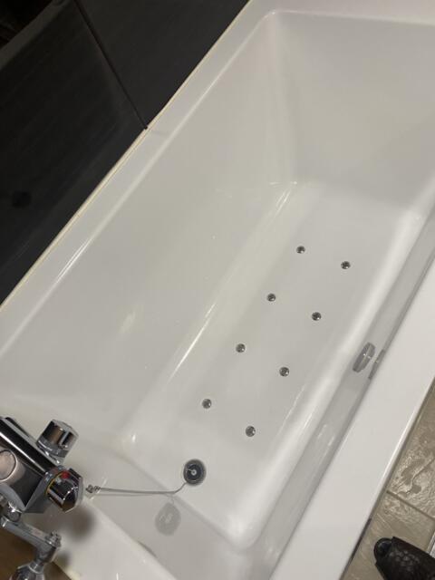 HOTEL C-PLUS(行田市/ラブホテル)の写真『202号室(浴室浴槽)』by こねほ