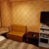 ホテル ワールド(豊島区/ラブホテル)の写真『305号室 椅子とテーブル』by Scofield