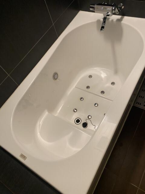 HOTEL CORE 池袋(豊島区/ラブホテル)の写真『405号室(浴室浴槽)』by こねほ