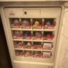 ホテル どないやねん(大阪市/ラブホテル)の写真『203号室　ドリンク販売冷蔵庫』by 神戸のりんごちゃん