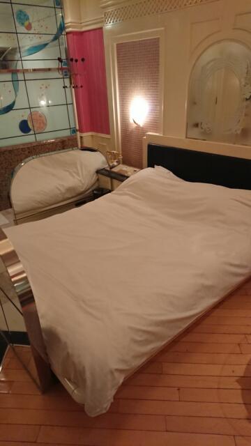HOTEL TIFFARD（ティファード）(新宿区/ラブホテル)の写真『307号室、ベッド』by ビデ三郎