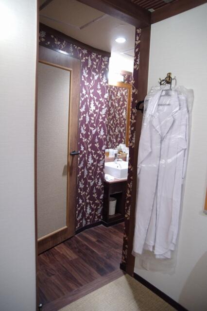 マナ・ハウス(蕨市/ラブホテル)の写真『207号室　居室から入口方向』by マーケンワン